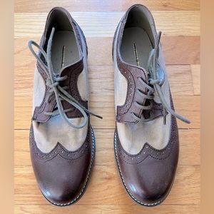 New W or M Hawkins McGill two tone shoes, m size 8, w sz 9.5 Wingtip style.